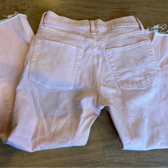 Gap denim women’s jean pink cropped size 2/26 petite cheeky straight - Picture 3 of 3